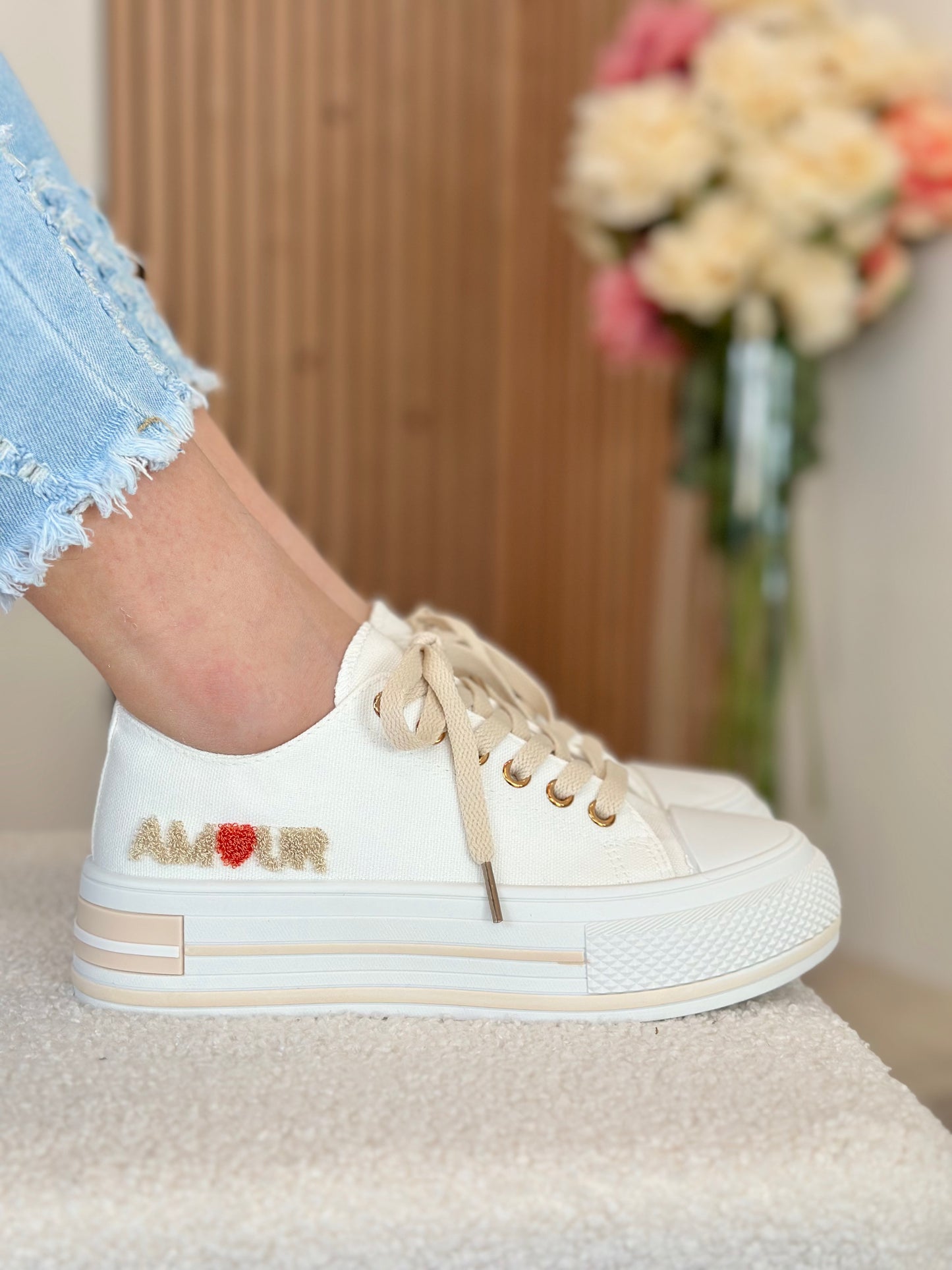 SNEAKERS «amour » BLANC